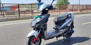 Here come the new megastars in the two wheeler industry- ELESCO V1 and V2 ex showroom price starting from Rs 69,999/-