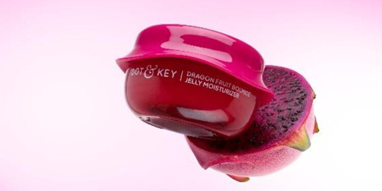 Dot & Key Expands Its Moisturiser Range With New Dragon Fruit Bounce Jelly Moisturiser